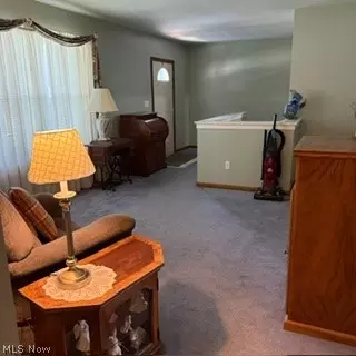 Entry Way - 346 Oneida Ave NW, Canton, OH 44708 photo 5 of 5