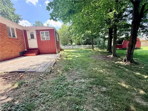 Exterior - 6230 Foxridge Dr, Boardman, OH 44512 photo 4 of 4