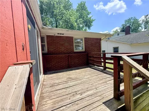 Exterior - 6230 Foxridge Dr, Boardman, OH 44512 photo 2 of 4