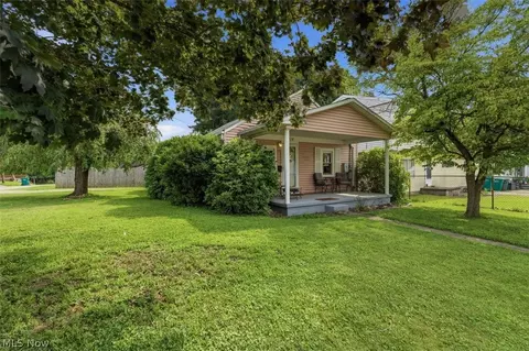 2316 42nd St, Parkersburg, WV 26104