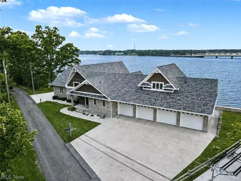 16986 Headland Ave, Lake Milton, OH 44429