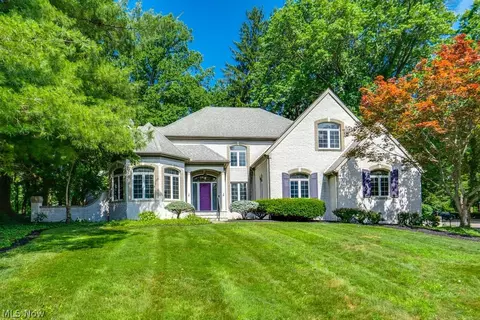 4171 Glenmoor Rd NW, Canton, OH 44718