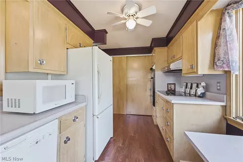 Kitchen - 214 Grandview Ave NW, Canton, OH 44708 photo 3 of 3