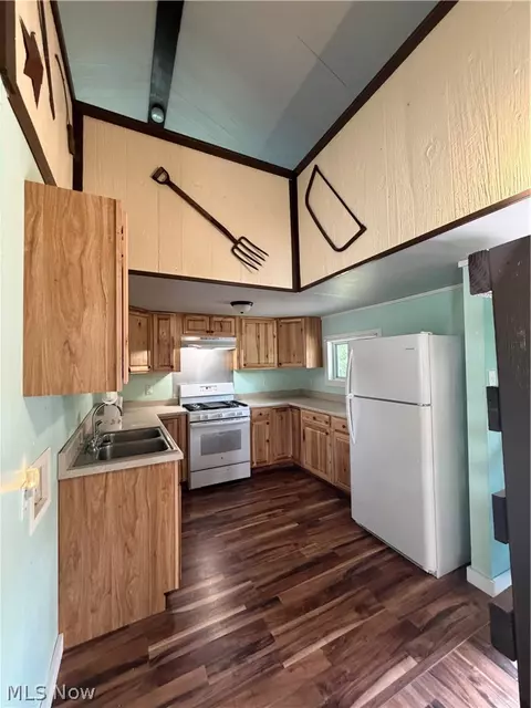 Kitchen - 12 Hemlock St, Elizabeth, WV 26143 photo 1 of 2