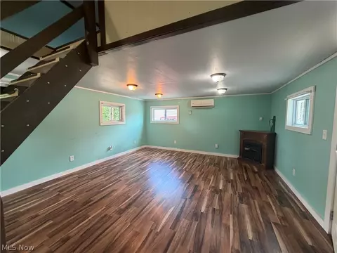 Living - 12 Hemlock St, Elizabeth, WV 26143 photo 1 of 3