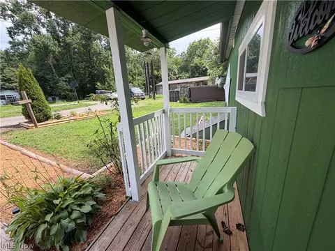 Exterior - 12 Hemlock St, Elizabeth, WV 26143 photo 4 of 6