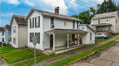 813 Warren St, Marietta, OH 45750