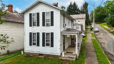 813 Warren St, Marietta, OH 45750