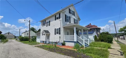 491 N James St, East Palestine, OH 44413