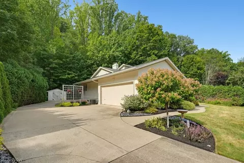 Exterior - 2596 Dodd Rd, Willoughby Hills, OH 44094 photo 9 of 9