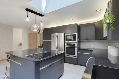 Kitchen - 2596 Dodd Rd, Willoughby Hills, OH 44094 photo 5 of 7