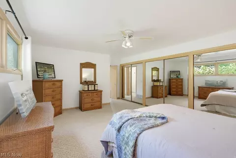 Bedroom - 2596 Dodd Rd, Willoughby Hills, OH 44094 photo 2 of 6