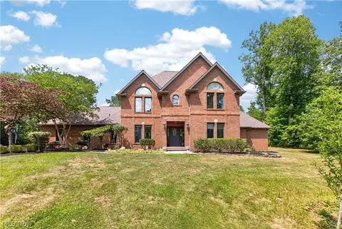 12145 Reserve Ln, Chesterland, OH 44026