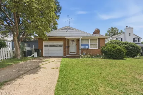 1538 Cottage Pl NW, Canton, OH 44703