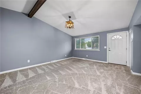 747 Abbe Rd N, Elyria, OH 44035 photo 8