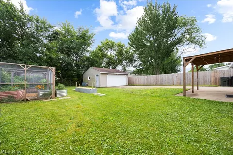 747 Abbe Rd N, Elyria, OH 44035 photo 32