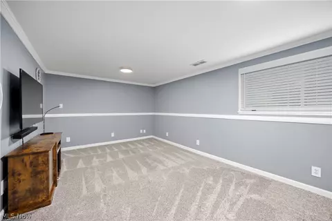 747 Abbe Rd N, Elyria, OH 44035 photo 14