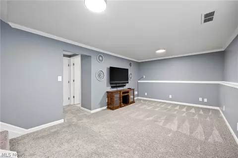 747 Abbe Rd N, Elyria, OH 44035 photo 13
