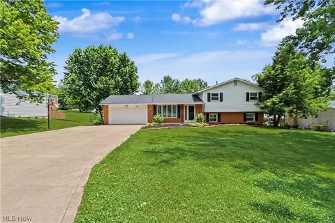 Exterior - 1705 Devonshire Ln, Mansfield, OH 44907 photo 7 of 8