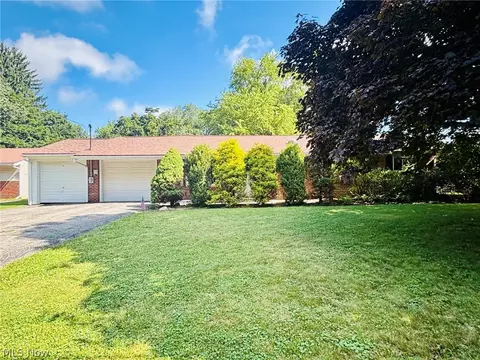 1437 Old Forge Rd, Mogadore, OH 44260