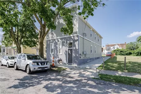 1616 E 33rd St, Cleveland, OH 44114