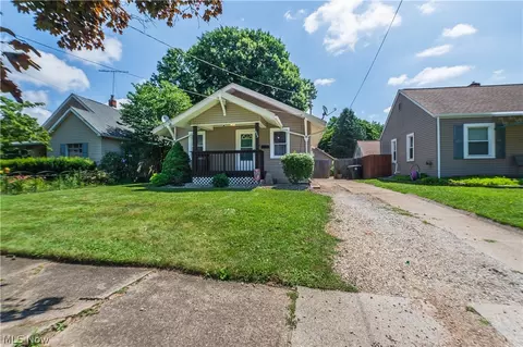 605 Essex St, Akron, OH 44306