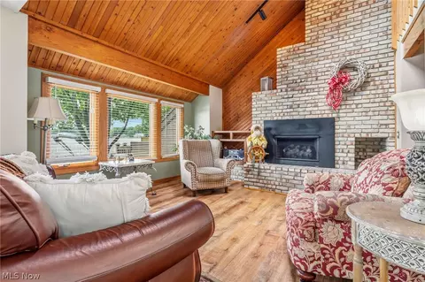 Living - 3510 Moonlight Bay Dr NW, Canton, OH 44708 photo 2 of 3