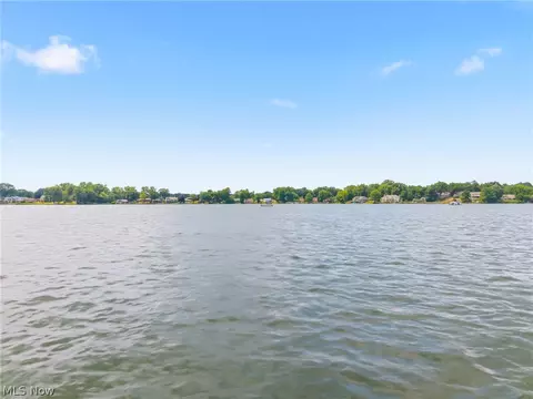 View/Area - 3510 Moonlight Bay Dr NW, Canton, OH 44708 photo 2 of 8