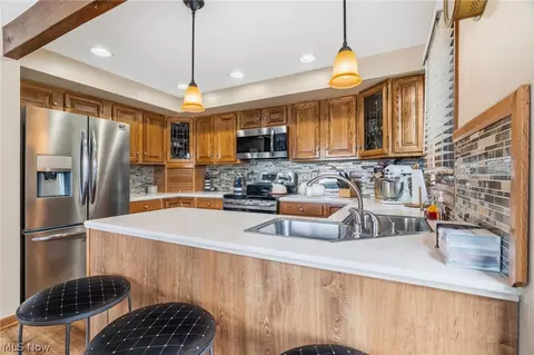 Kitchen - 3510 Moonlight Bay Dr NW, Canton, OH 44708 photo 2 of 2