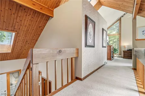 Entry Way - 3510 Moonlight Bay Dr NW, Canton, OH 44708 photo 5 of 6