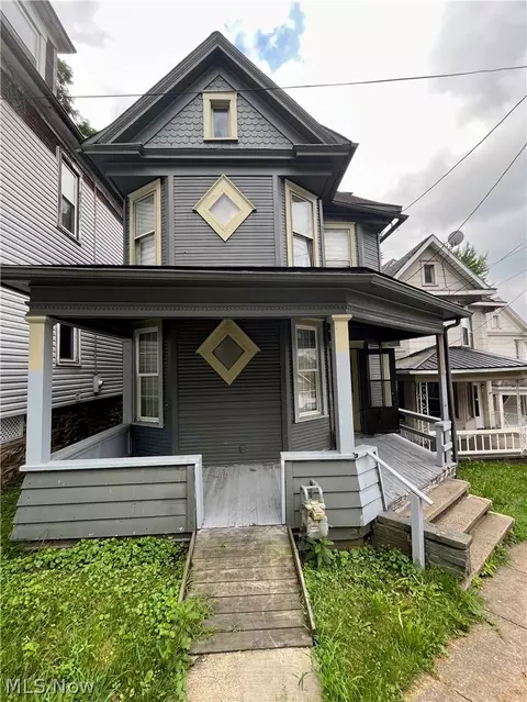 716 Minerva St, East Liverpool, OH 43920