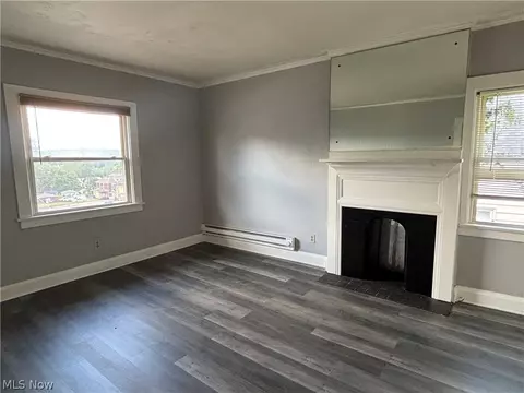 52 Sexton St, Struthers, OH 44471 photo 2