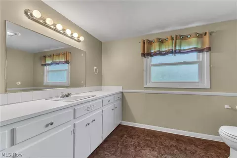 Bath - 6489 Solon Blvd, Solon, OH 44139 photo 4 of 4