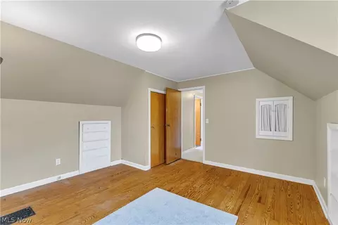 Bedroom - 6489 Solon Blvd, Solon, OH 44139 photo 6 of 9