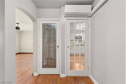 Entry Way - 2124 E 28th St, Lorain, OH 44055 photo 1 of 8