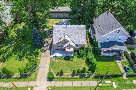 View/Area - 2124 E 28th St, Lorain, OH 44055 photo 2 of 4