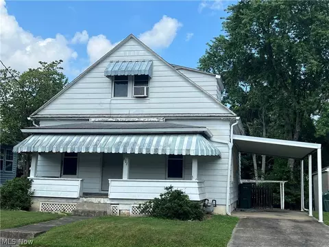 608 Putnam St, Parkersburg, WV 26101