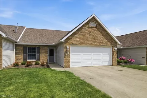 952 Oakbrook Dr, Ashland, OH 44805