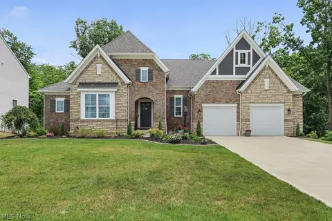 1995 Southview Trl, Brunswick, OH 44212