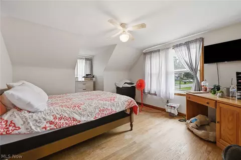369 E 46th St, Lorain, OH 44052 photo 18