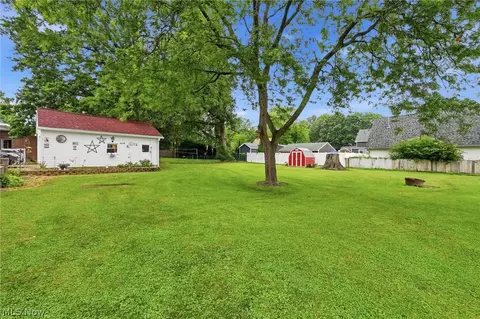 369 E 46th St, Lorain, OH 44052 photo 28