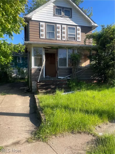 9118 Hillock Ave, Cleveland, OH 44108