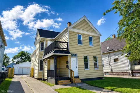 3422 W 52nd St, Cleveland, OH 44102