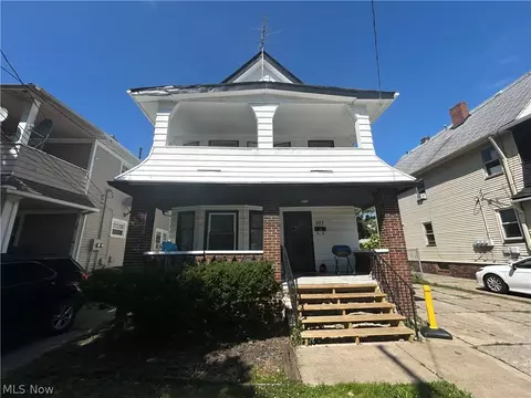 977 Nathaniel Rd, Cleveland, OH 44110