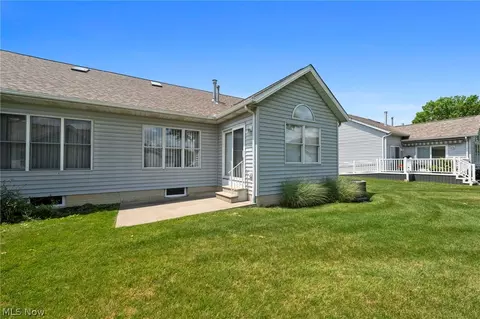 Exterior - 126 Augusta Dr, Elyria, OH 44035 photo 2 of 4