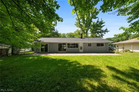 Exterior - 8155 Concord Dr, Mentor, OH 44060 photo 2 of 3