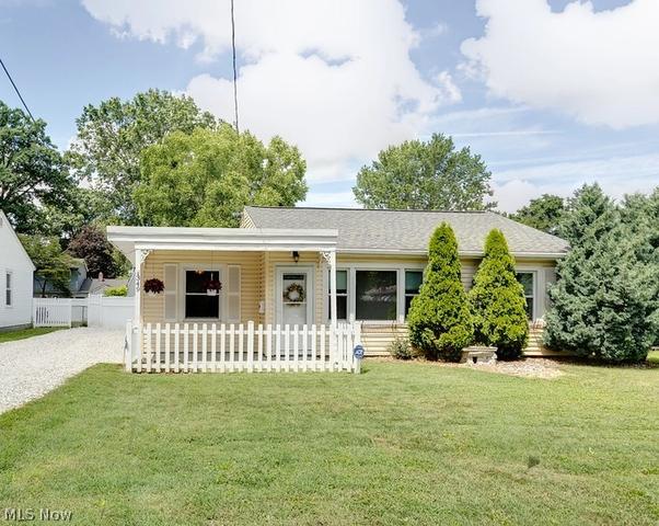 349 Stanford St, Akron, OH 44314