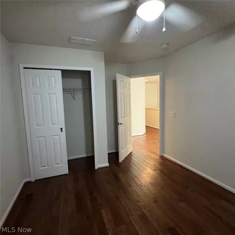 393 Caleb Dr, Akron, OH 44321 photo 18