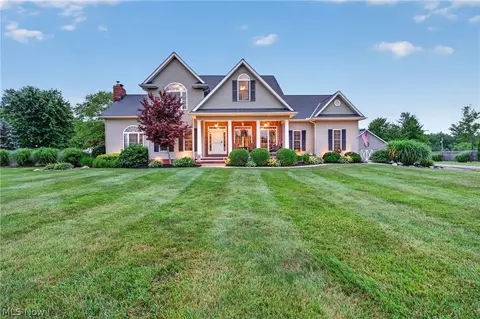 7484 Callow Rd, Leroy, OH 44077