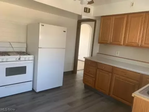 Entry Way - 5886 State Rd, Parma, OH 44134 photo 1 of 1